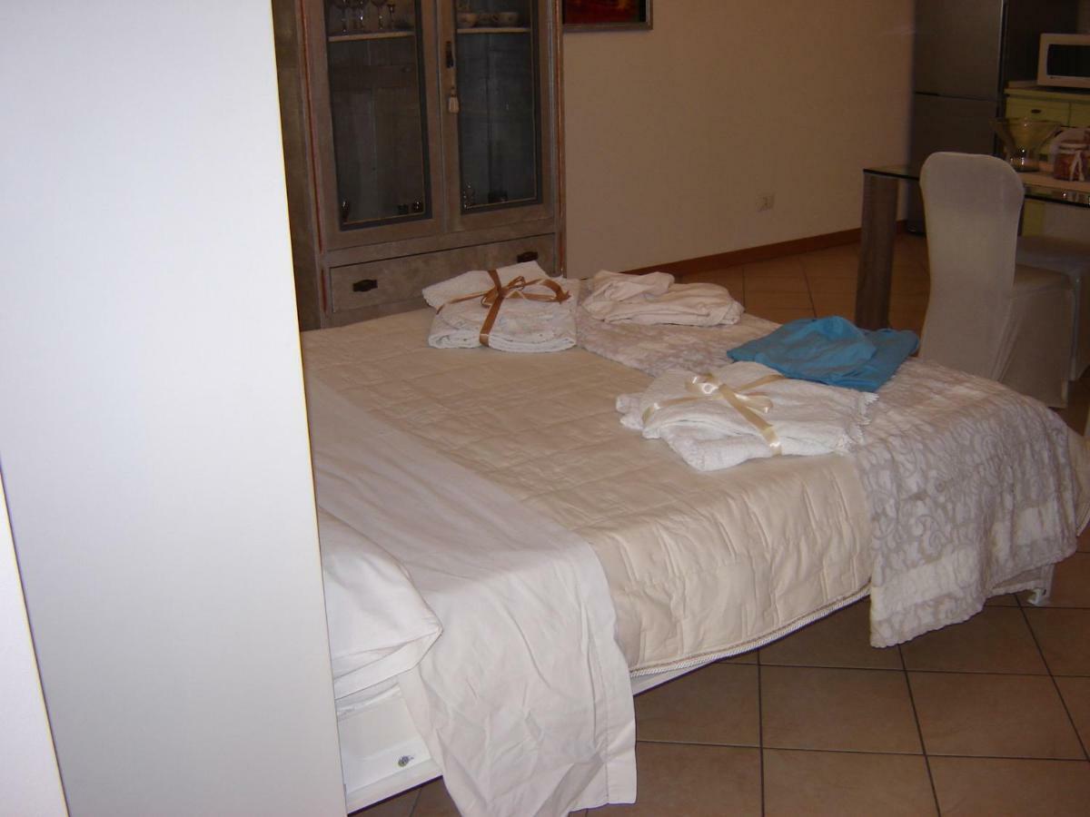 Casa Del Sole Appartamento N° 2 White And Gold Room Gavardo Ngoại thất bức ảnh