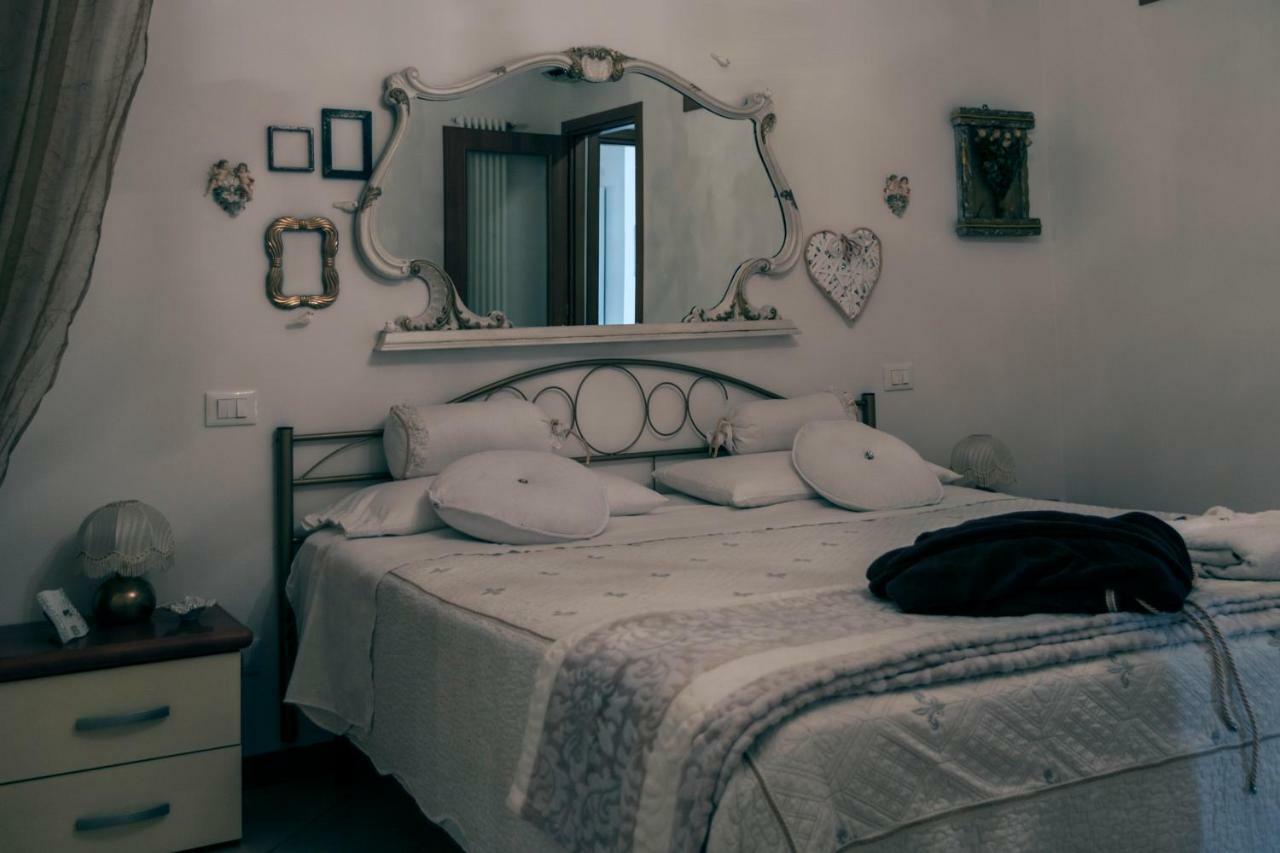 Casa Del Sole Appartamento N° 2 White And Gold Room Gavardo Ngoại thất bức ảnh